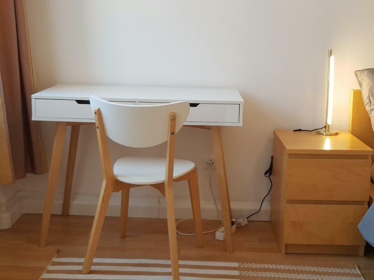 Schubert Park Apartment Near Volksopera Wina Bagian luar foto