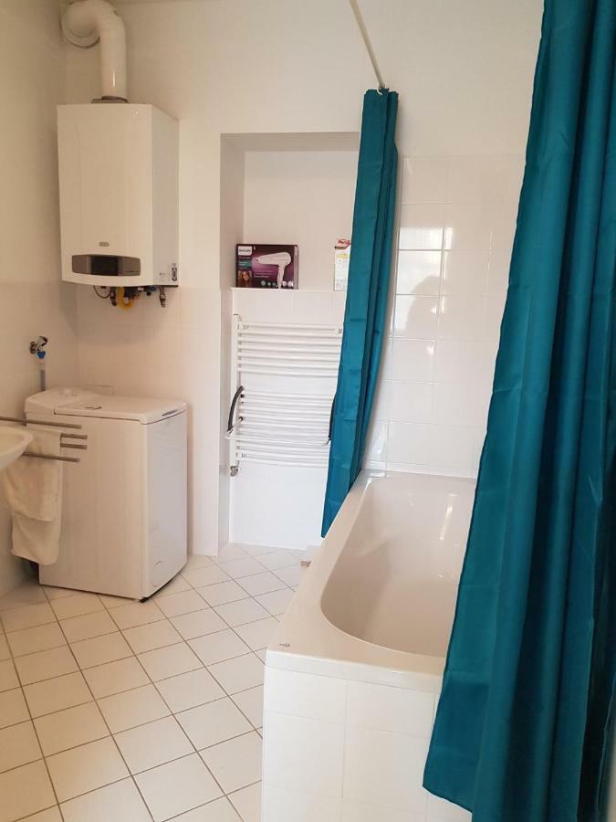 Schubert Park Apartment Near Volksopera Wina Bagian luar foto